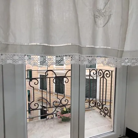 Doge Cambiaso- Davanti All'acquario - Grande Terrazza Privata - Palazzo Nobiliare Storico