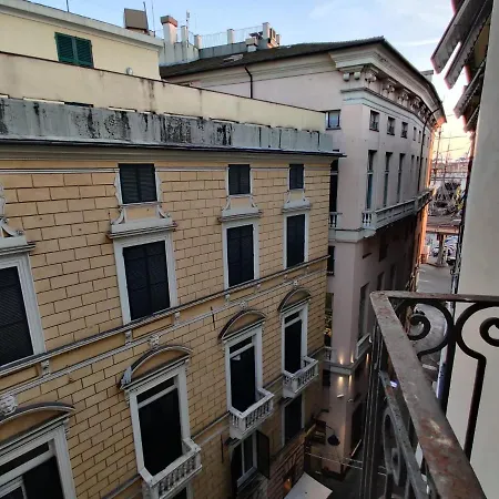 Doge Cambiaso- Davanti All'acquario - Grande Terrazza Privata - Palazzo Nobiliare Storico