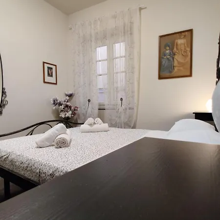 Apartment Doge Cambiaso- Davanti All'acquario - Grande Terrazza Privata - Palazzo Nobiliare Storico *