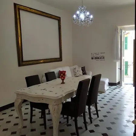Doge Cambiaso- Davanti All'acquario - Grande Terrazza Privata - Palazzo Nobiliare Storico Apartamento *