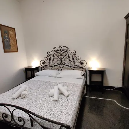 Apartment Doge Cambiaso- Davanti All'acquario - Grande Terrazza Privata - Palazzo Nobiliare Storico *