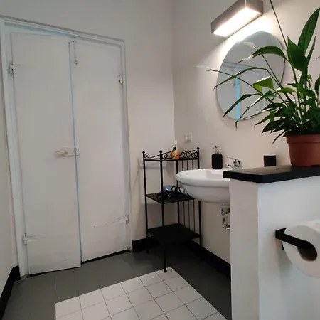 Apartment Doge Cambiaso- Davanti All'acquario - Grande Terrazza Privata - Palazzo Nobiliare Storico Genoa