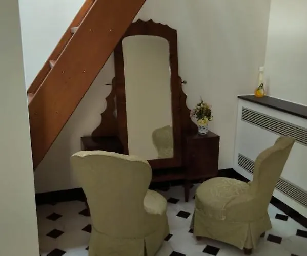 Doge Cambiaso- Davanti All'acquario - Grande Terrazza Privata - Palazzo Nobiliare Storico Janov