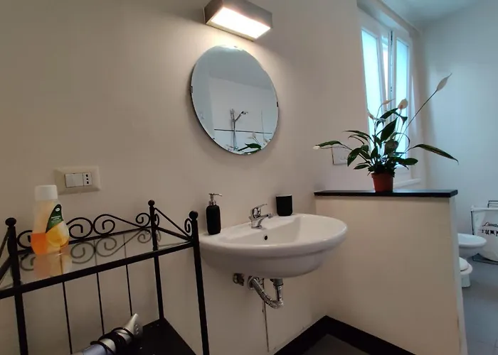 Doge Cambiaso- Davanti All'acquario - Grande Terrazza Privata - Palazzo Nobiliare Storico Janov