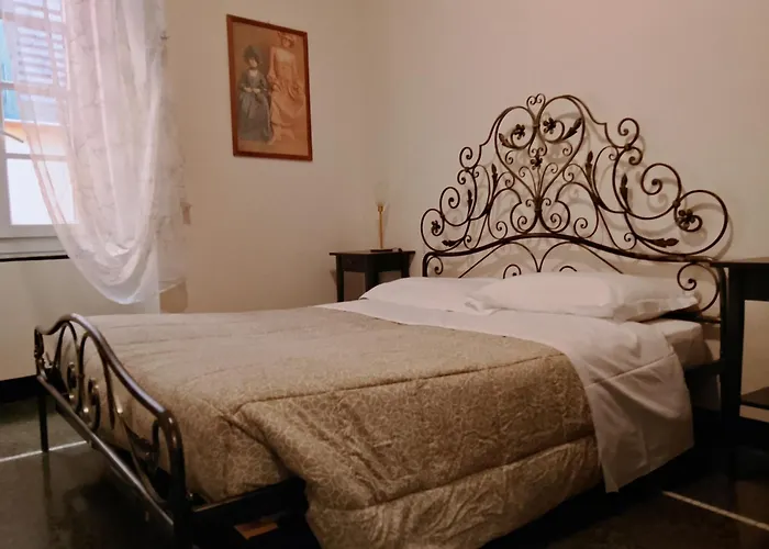 Doge Cambiaso- Davanti All'acquario - Grande Terrazza Privata - Palazzo Nobiliare Storico * Janov