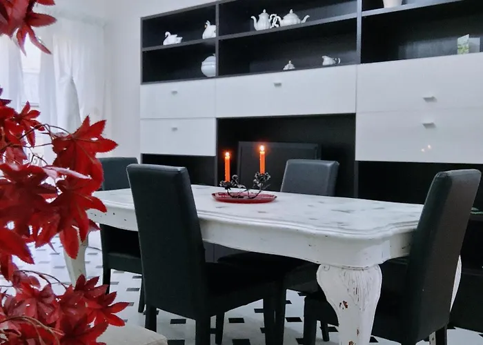 Doge Cambiaso- Davanti All'acquario - Grande Terrazza Privata - Palazzo Nobiliare Storico Janov